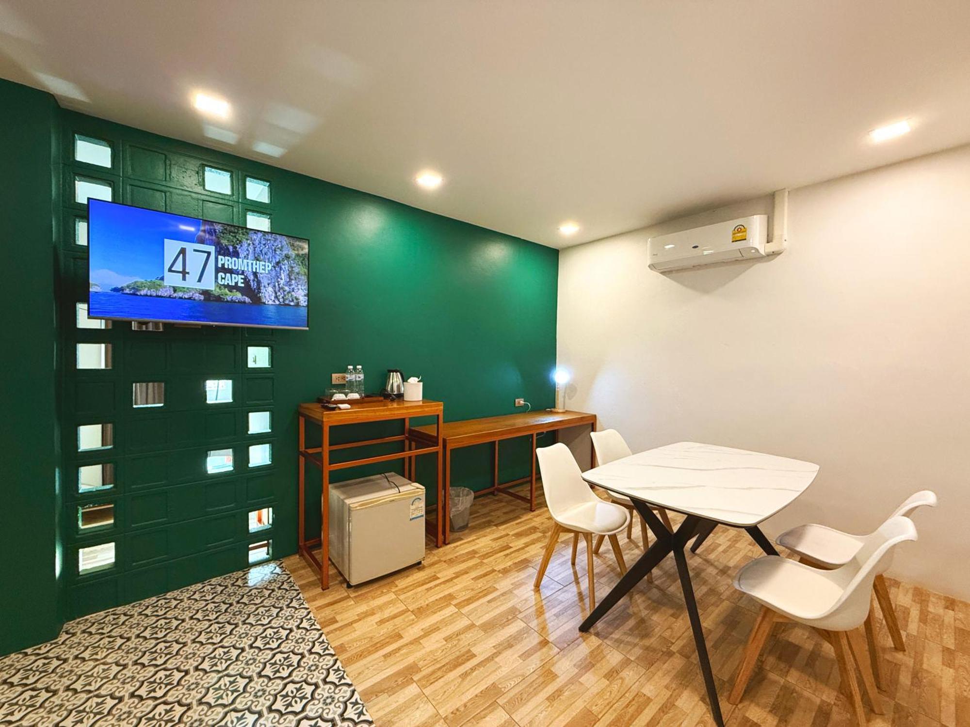 Plernpetch Hotel Сураттхани Экстерьер фото